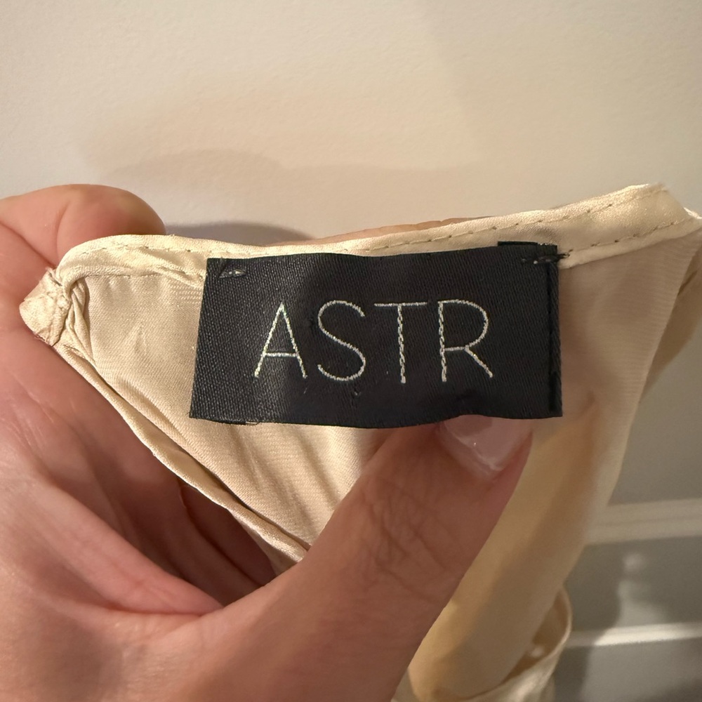 ASTR Tank Top - Picture 3 of 3
